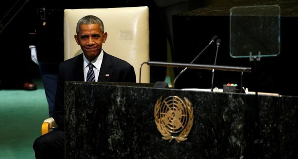 20 сентября 2016 года. Президент США Барак Обама принимает аплодисменты после своего выступления на Генеральной Ассамблее Организации Объединённых Наций в Нью-Йорке. «Рейтер» / Кевин Ламарк.